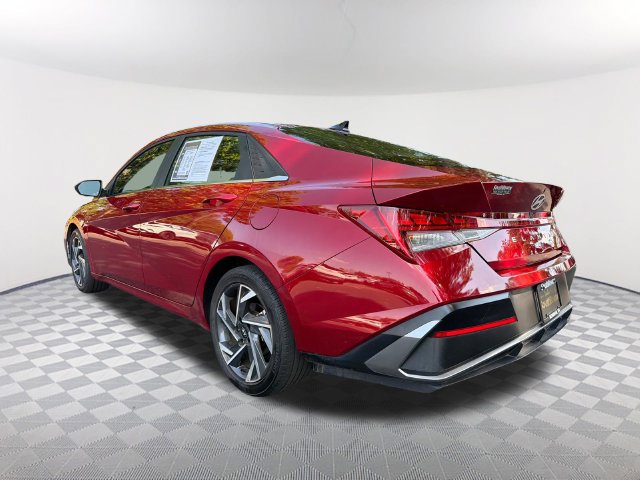 Used 2024 Hyundai Elantra SEL w/ Convenience Package FWD image 7
