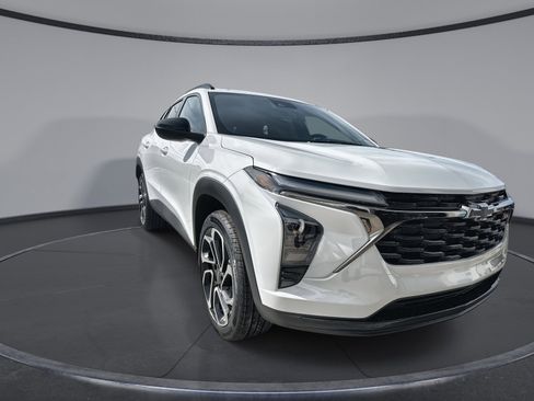 New 2026 Chevrolet Trax RS FWD image 16