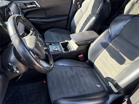 Used 2024 Mitsubishi Outlander SE Black Edition image 20