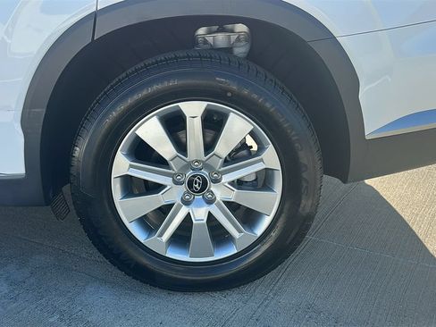 Used 2025 Hyundai Palisade SEL FWD image 17