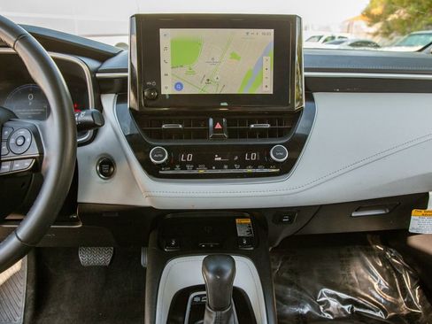 Used 2025 Toyota Corolla XSE FWD image 13