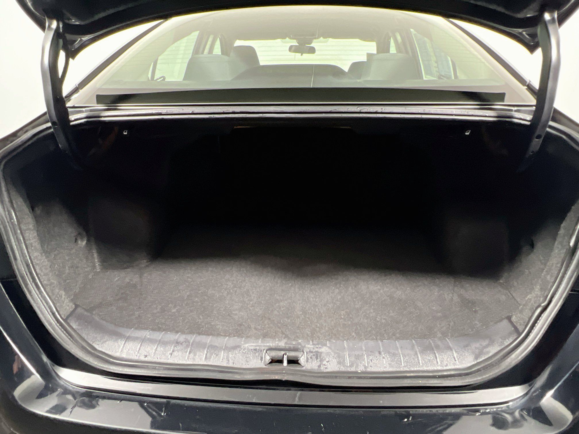 Used 2024 Nissan Altima 2.5 SV FWD image 34