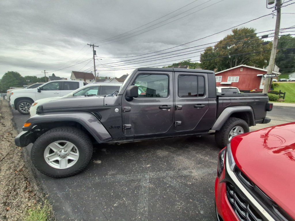 Used 2020 Jeep Gladiator Sport w/ Quick Order Package 24S AWD/4WD image 4