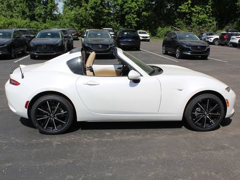 New 2026 MAZDA MX-5 Miata RF Grand Touring w/ Weather Package RWD image 29