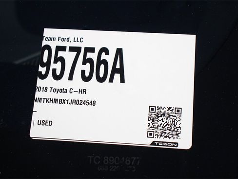 Used 2018 Toyota C-HR XLE image 31