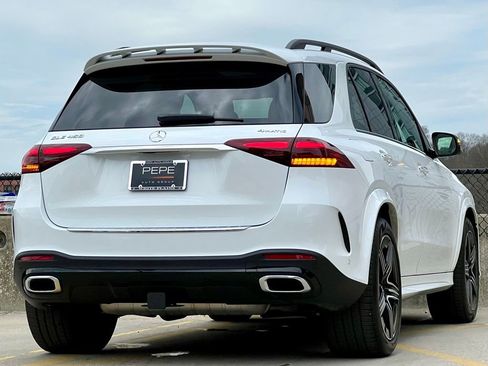 Certified 2025 Mercedes-Benz GLE 450 4MATIC image 8