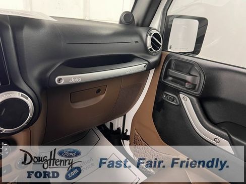 Used 2014 Jeep Wrangler Unlimited Sahara w/ Dual Top Group image 41