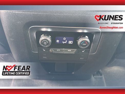 Used 2025 GMC Yukon Denali AWD/4WD image 47