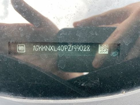 Used 2023 GMC Acadia Denali w/ Denali Technology Package AWD/4WD image 34