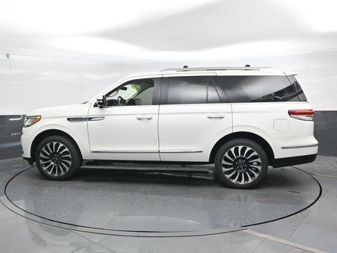 Used 2022 Lincoln Navigator Black Label AWD/4WD image 8