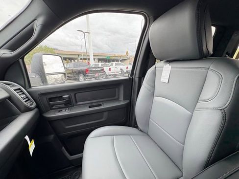 New 2025 RAM 2500 Tradesman w/ Chrome Appearance Group image 31