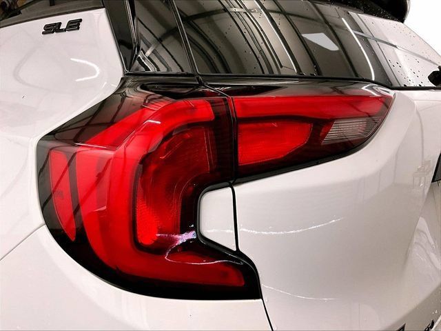 Used 2020 GMC Terrain SLE w/ Driver Convenience Package AWD/4WD image 29