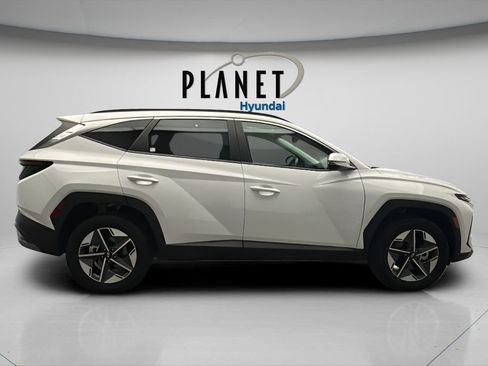Certified 2025 Hyundai Tucson SEL image 8