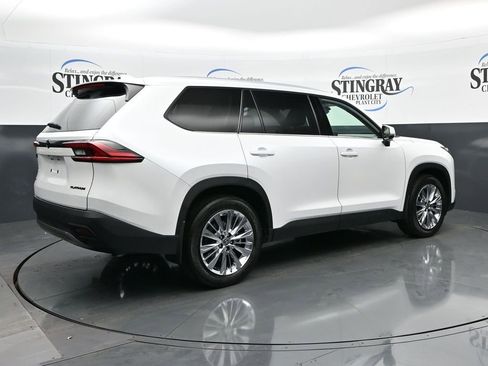 Used 2025 Toyota Grand Highlander AWD image 7