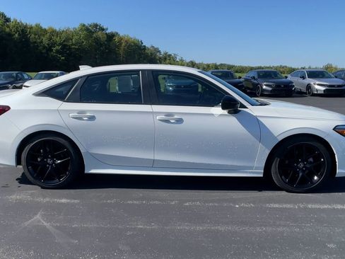 Used 2025 Honda Civic Sport image 10