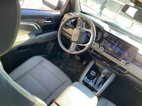 Used 2024 Chevrolet Colorado ZR2 w/ ZR2 Convenience Package III image 22