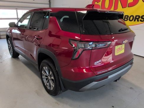 New 2026 Chevrolet Equinox LT image 3