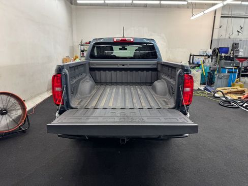 Used 2019 Chevrolet Colorado W/T w/ WT Convenience Package AWD/4WD image 6
