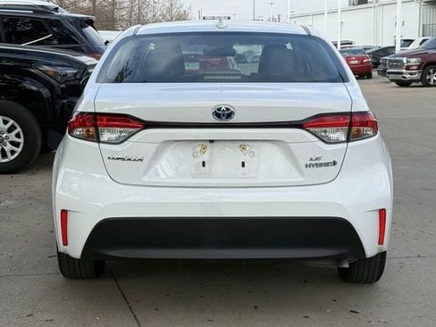 Used 2024 Toyota Corolla LE image 5