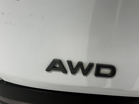 Used 2025 Nissan Murano SL AWD/4WD image 37