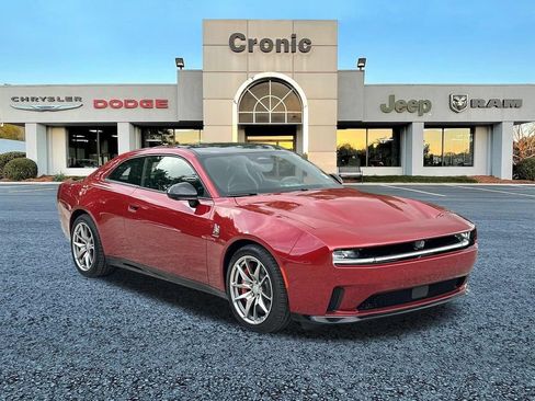 Used 2024 Dodge Charger Daytona Scat Pack w/ Plus Group AWD/4WD image 1