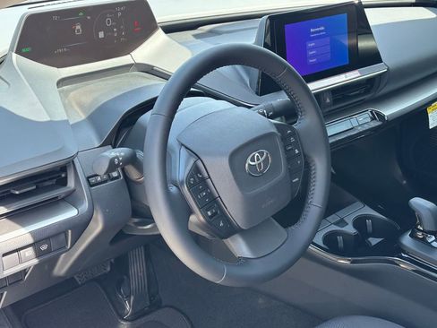 New 2026 Toyota Prius LE image 8