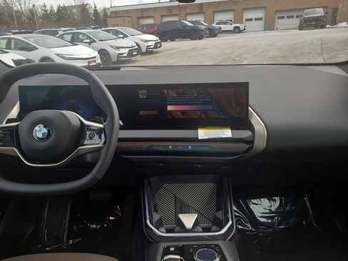 Used 2025 BMW X3 xDrive30i w/ Premium Package image 19