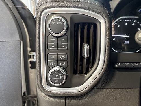 Used 2021 GMC Sierra 2500 Denali w/ Denali Ultimate Package AWD/4WD image 13