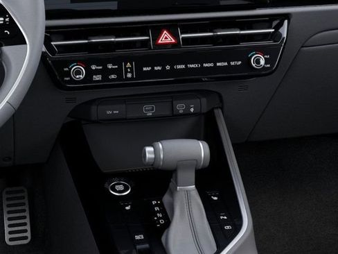New 2025 Kia Niro EX Touring FWD image 23