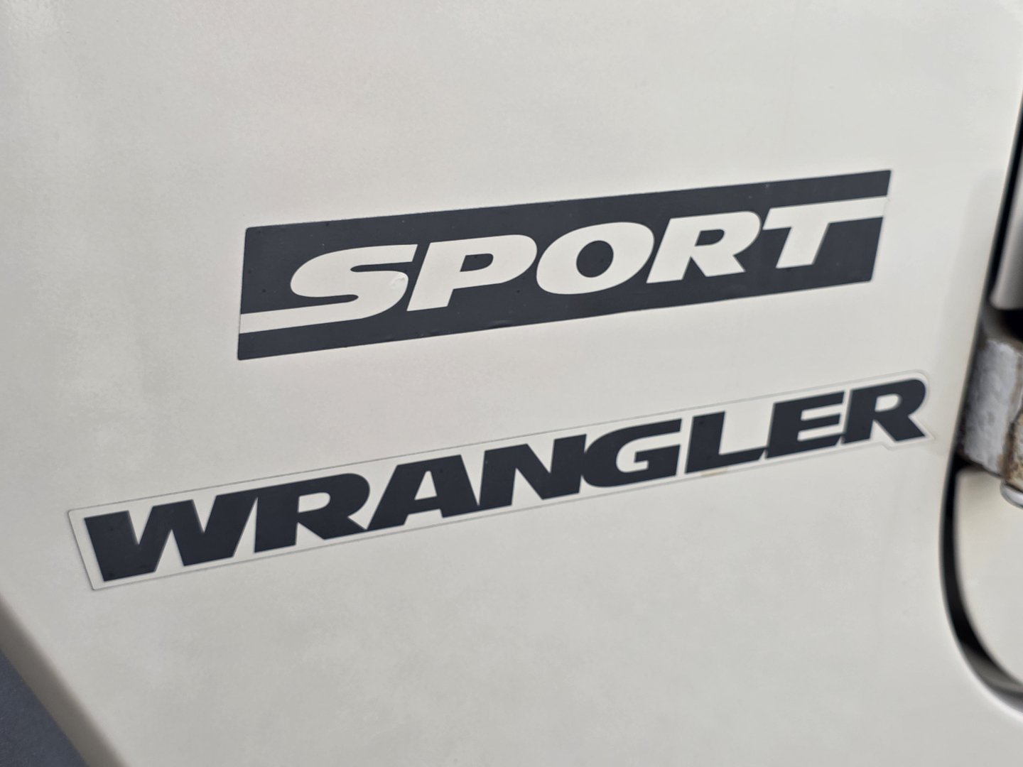 Used 2016 Jeep Wrangler Sport w/ Quick Order Package 23S AWD/4WD image 17