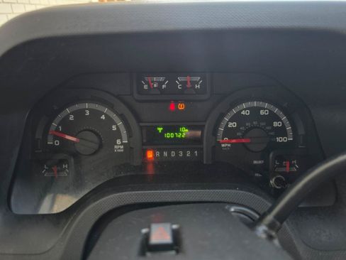 Used 2014 Ford E-350 and Econoline 350 Super Duty w/ Power Windows & Locks Group RWD image 18