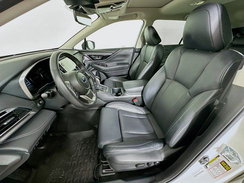 Used 2023 Subaru Outback Limited image 13