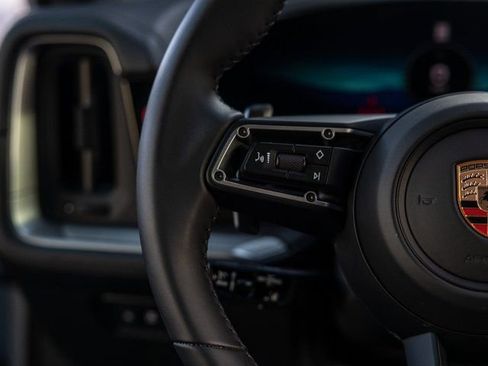 Certified 2026 Porsche Cayenne S image 42