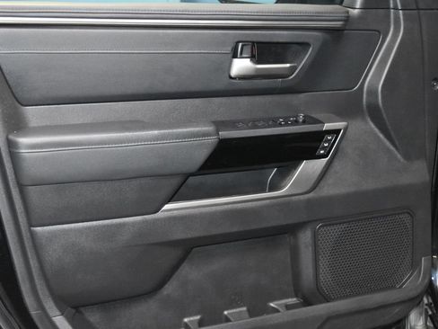 Used 2024 Toyota Tundra Limited image 4