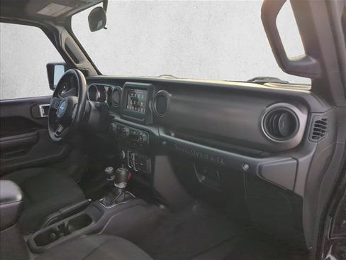 Used 2022 Jeep Wrangler Unlimited Sport AWD/4WD image 25