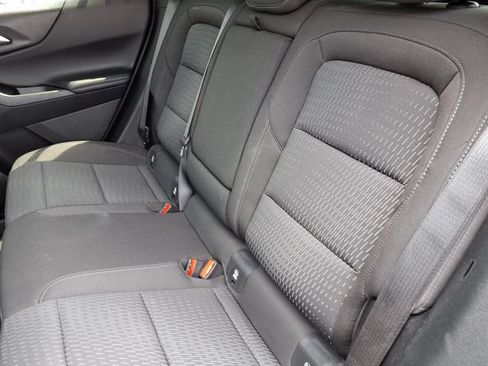 Used 2026 Chevrolet Equinox LT FWD image 7