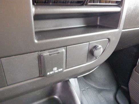 Used 2022 Chevrolet Express 2500 w/ Driver Convenience Package image 14