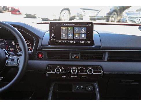 Used 2025 Honda Pilot EX-L image 11