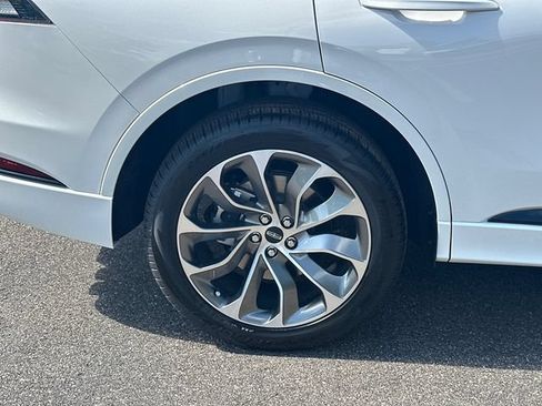 New 2026 Lincoln Aviator AWD image 19
