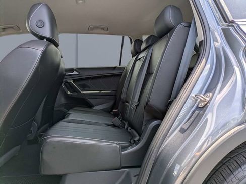 Certified 2023 Volkswagen Tiguan SE image 13