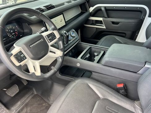 Used 2022 Land Rover Defender 90 S AWD/4WD image 14