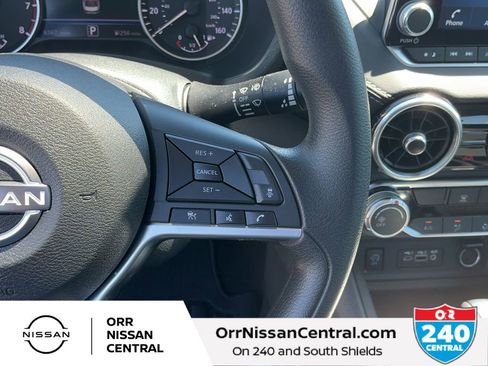 Used 2025 Nissan Sentra SV w/ Trunk Package image 20