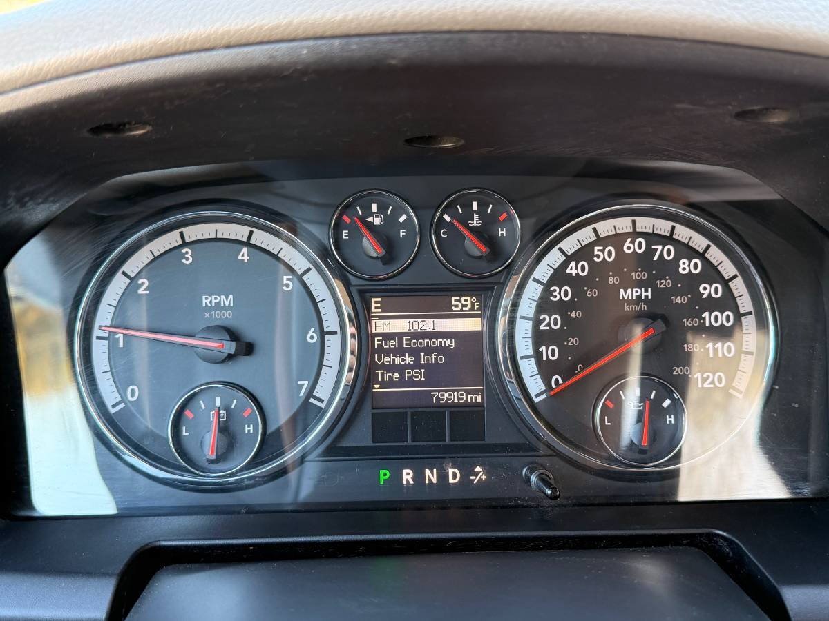 Used 2010 Dodge Ram 1500 Truck SLT w/ Remote Start & Security Group AWD/4WD image 8