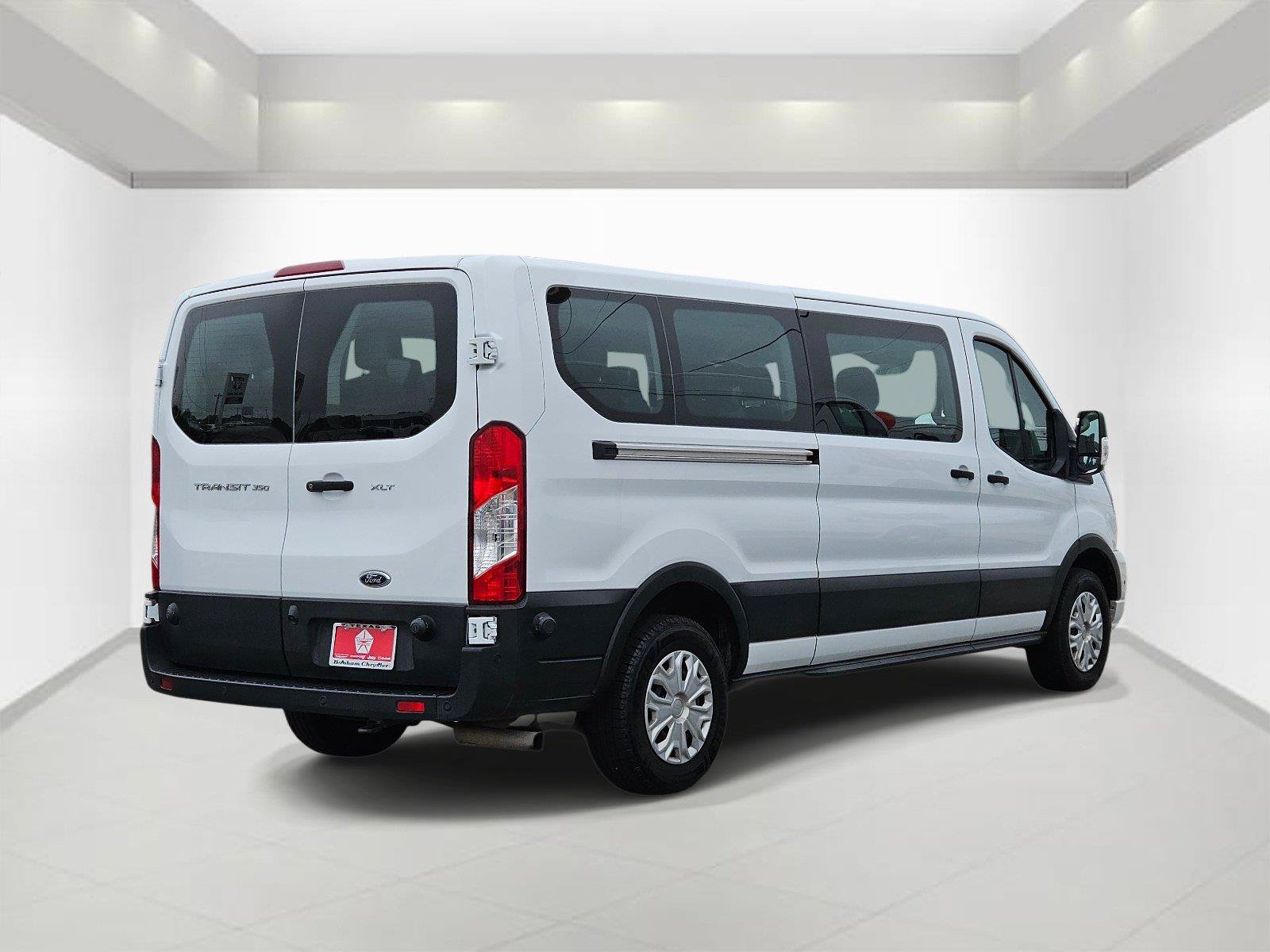 Used 2024 Ford Transit 350 XLT RWD image 4