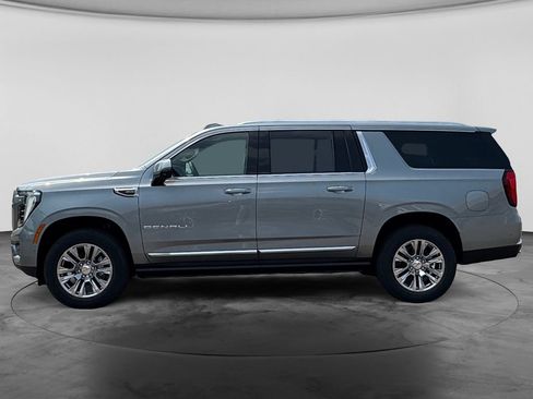 New 2026 GMC Yukon XL Denali w/ Sun & Power Step Package AWD/4WD image 4