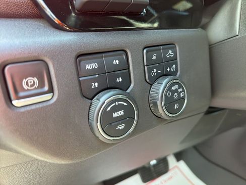 Used 2023 Chevrolet Silverado 1500 ZR2 w/ Technology Package AWD/4WD image 16