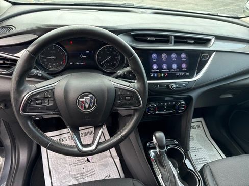 Used 2022 Buick Encore GX Select w/ Sport Touring Package FWD image 17
