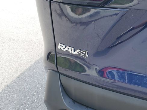 Certified 2025 Toyota RAV4 XLE AWD/4WD image 7