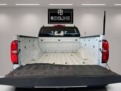 Used 2022 Chevrolet Colorado LT w/ Luxury Package image 22