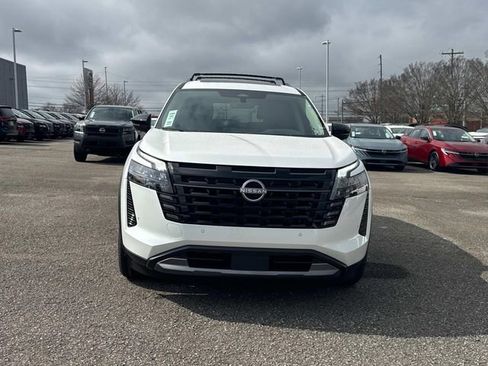 New 2026 Nissan Pathfinder SL image 9